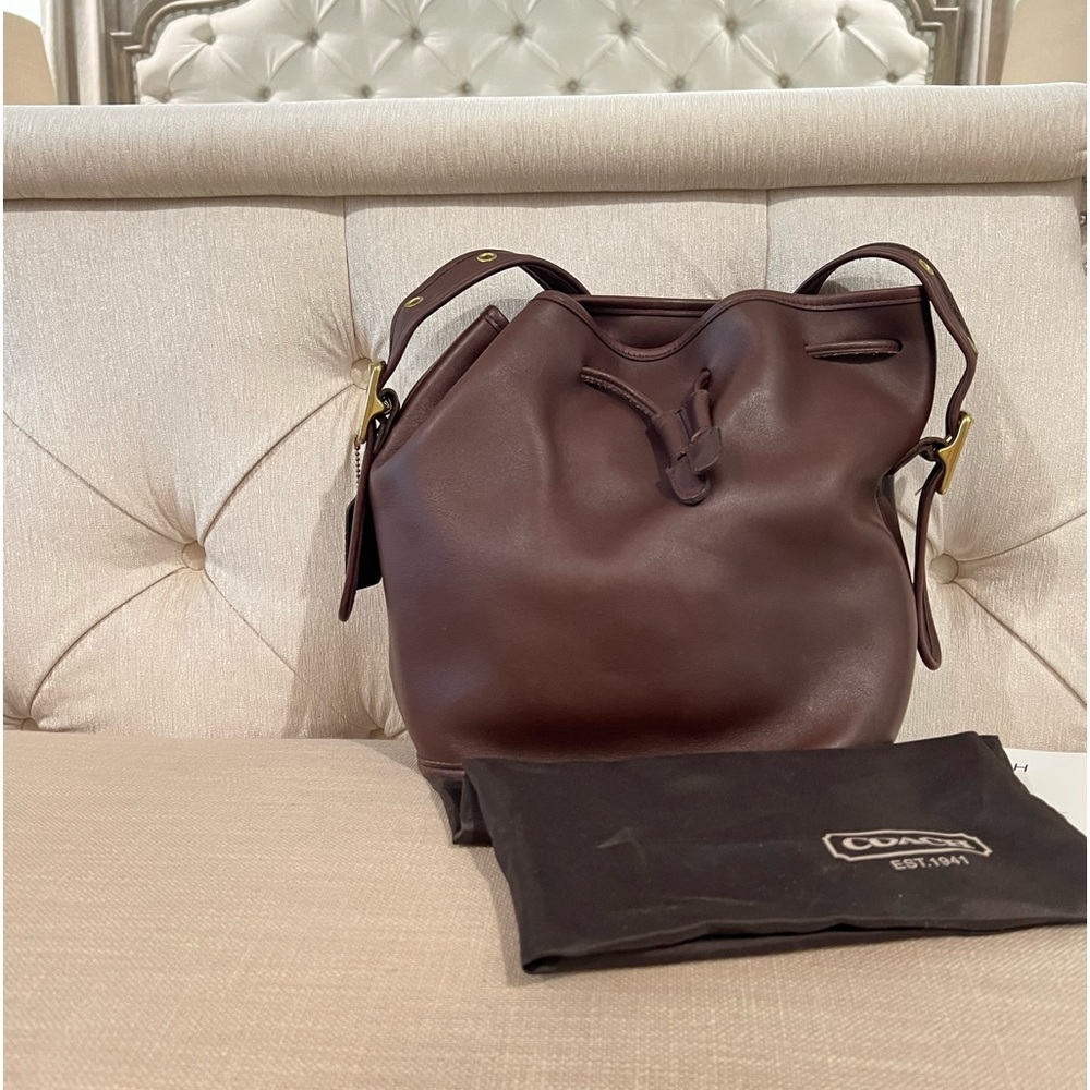 Luxurious Coach Leather Bucket Bag